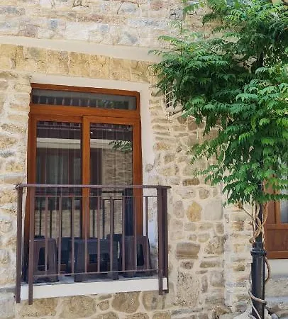 Kirios מלון נסבר