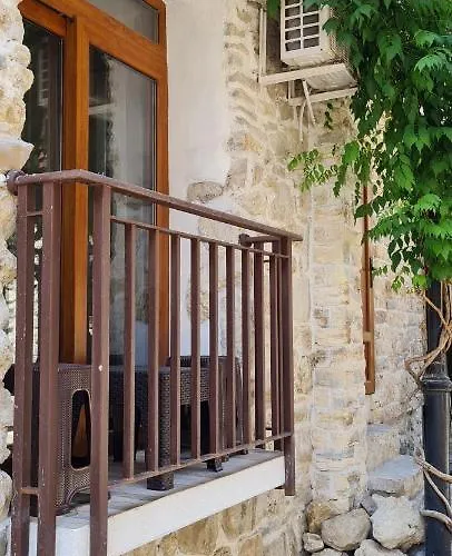 Kirios 호텔 네세부르