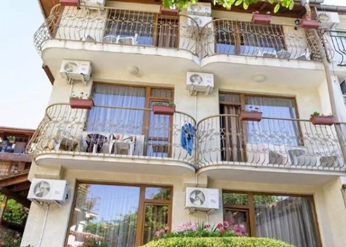 Kirios 호텔 네세부르