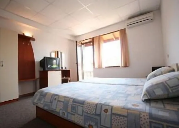 Kirios 호텔 네세부르