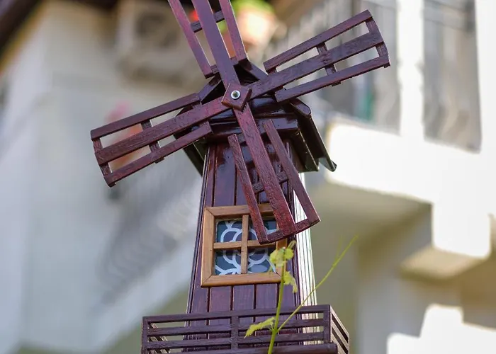 호텔 Kirios 네세부르