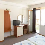 кириос Отель Несебр