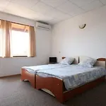 Отель кириос