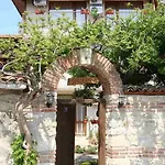 кириос Отель 3*