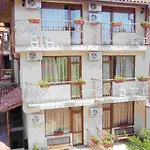 кириос Отель 3*