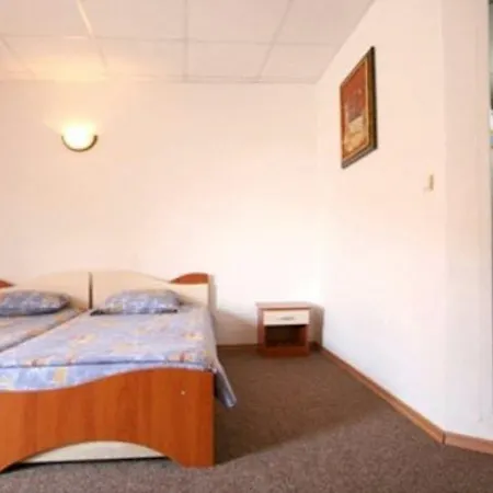 Kirios Hotel
