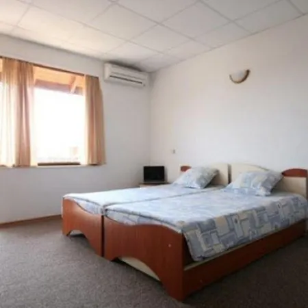 Hotel Kirios