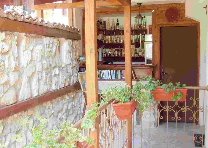 Hotel Kirios