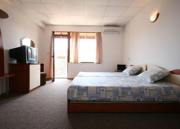 Kirios Отель 3*