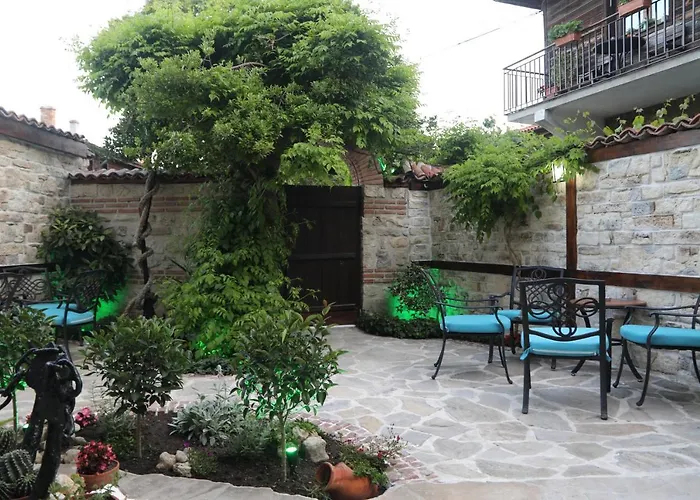 Kirios Отель Несебр